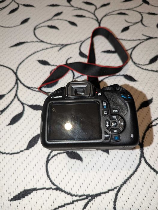 Canon EOS 1200D com acessórios