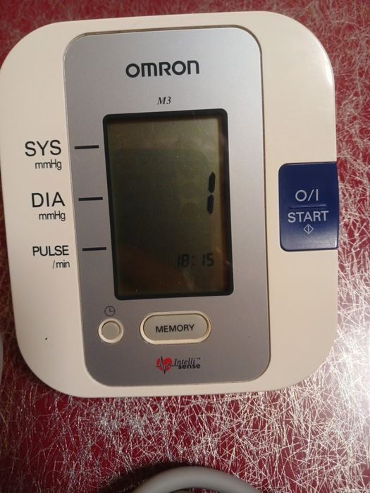 Тонометр  Омron в наявності