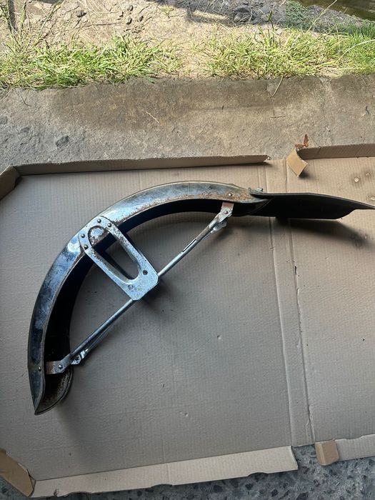 Крило  альфа дельта