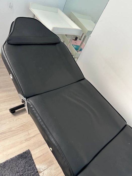 Кушетка косметологічна