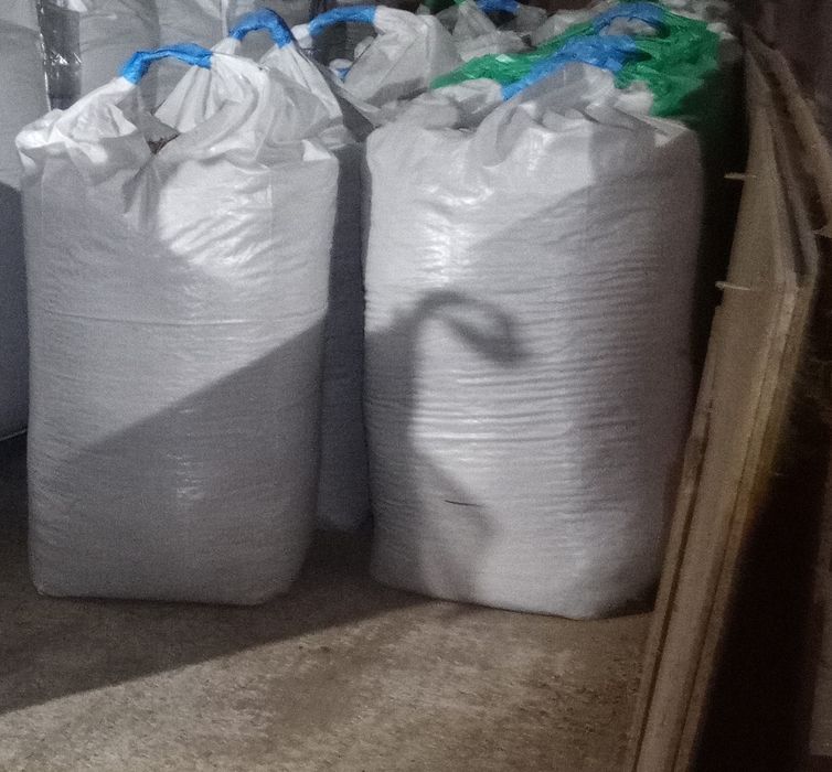 Продажа мешка Биг -Бег НОВЫЙ с нижним клапаном для выгрузки, и без .