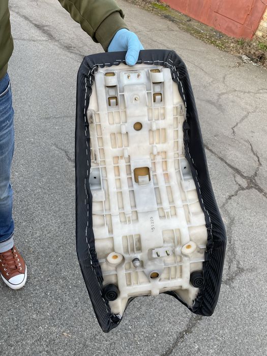 Сидіння Yamaha FZS Fazer 600 2003 перешите