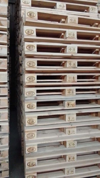 Купуємо дерев'яні піддони