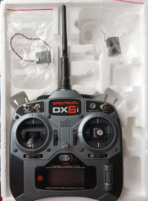Spectrum DX6i 6-channel 2.4GHz