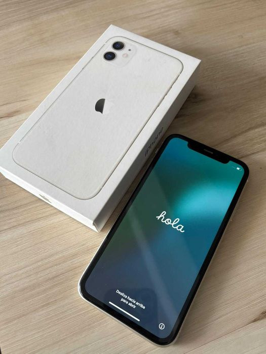 iPhone 11 – biały