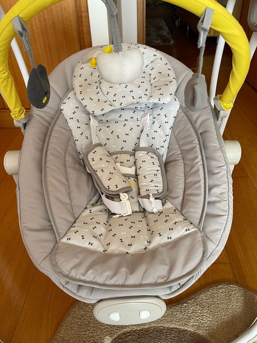 Baloiço com arco de jogos Babyswing Novo