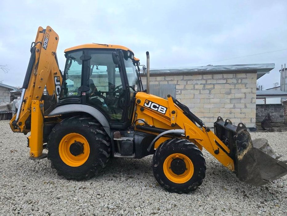 Аренда экскаватора-погрузчика JCB