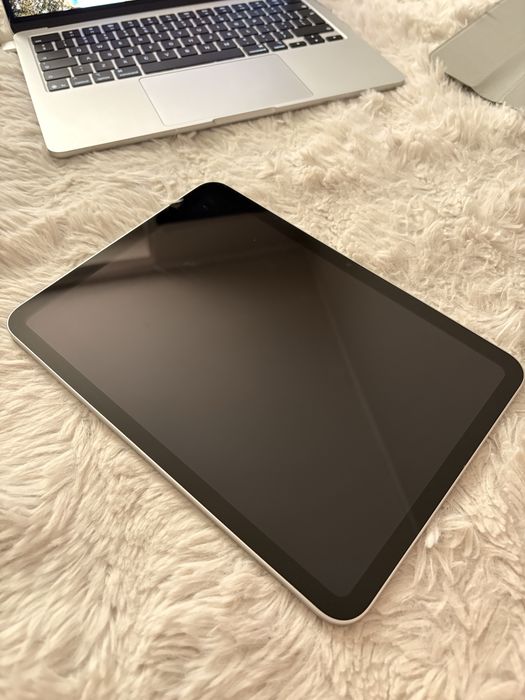 iPad 10gen srebrny oryginalne opakowanie