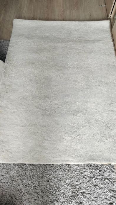 Dywan biały pluszowy 117x170