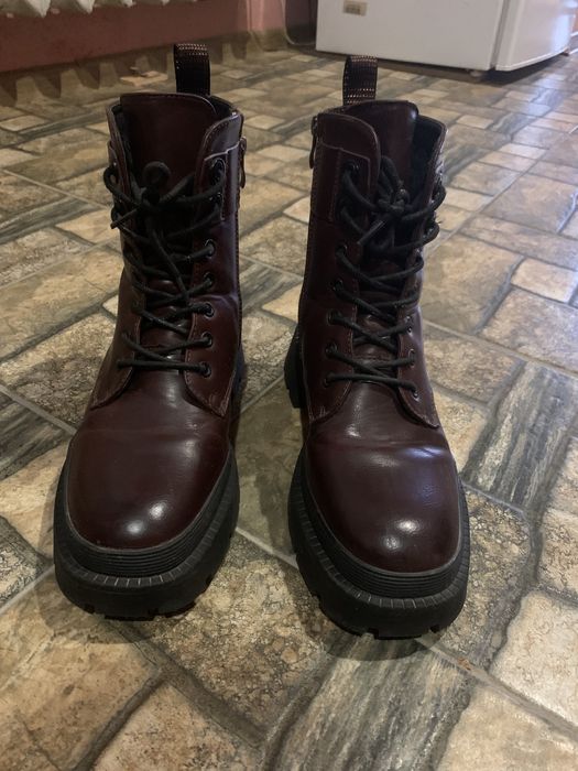зимові жіночі ботинки 38р (24,5)