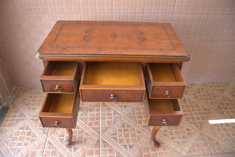 Mesa de apoio/aparador/mesa consola