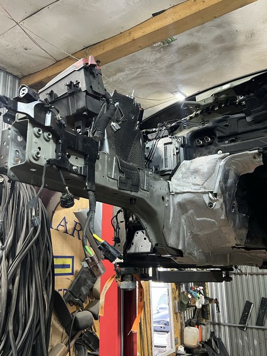 Лонжерон  лівий правий Jaguar F-pace 2023р в наявності!