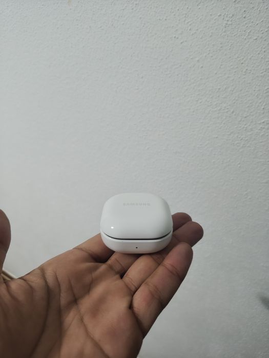 Estojo Samsung Galaxy Buds2 (SOMENTE O ESTOJO)