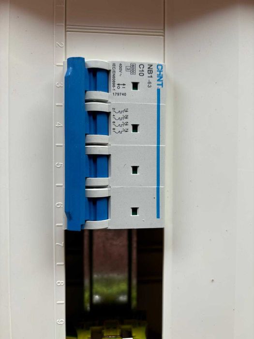 Vendo Quadro Elétrico Exterior Novo - Completo e Pronto para Uso