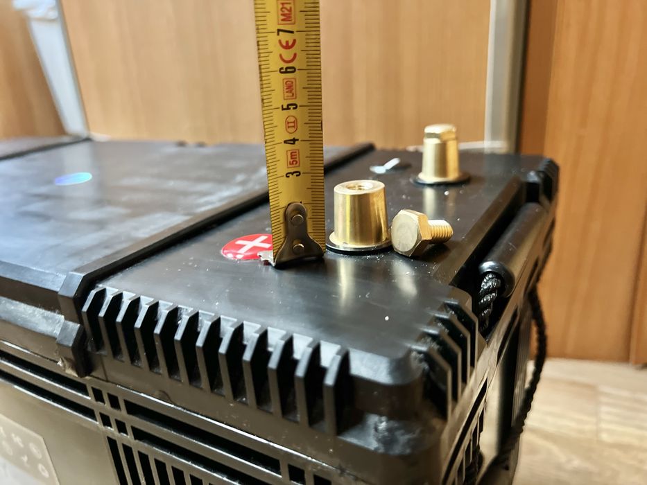 LiFePO4 bateria KEEPWORTH 320Ah 12V Usada