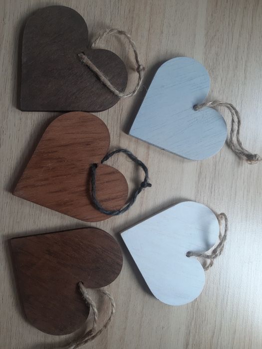 Zawieszki serduszka drewniane ozdoby