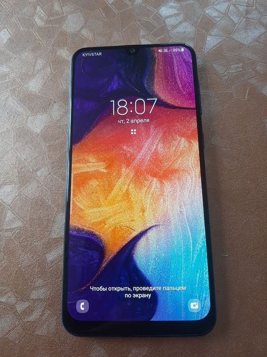 Смартфон Samsung Galaxy A50