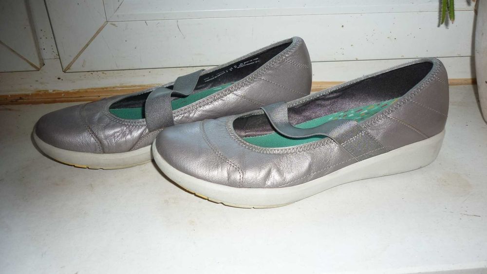 Clarks- skórzane sportowe baleriny  r; 42