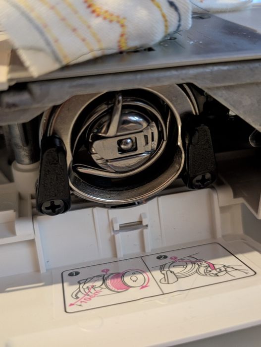 Máquina de costura, Nova, Necchi K132A (Italia)