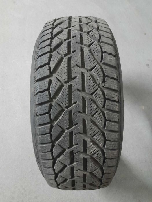 Opony zimowe  Kormoran 225/50R17
