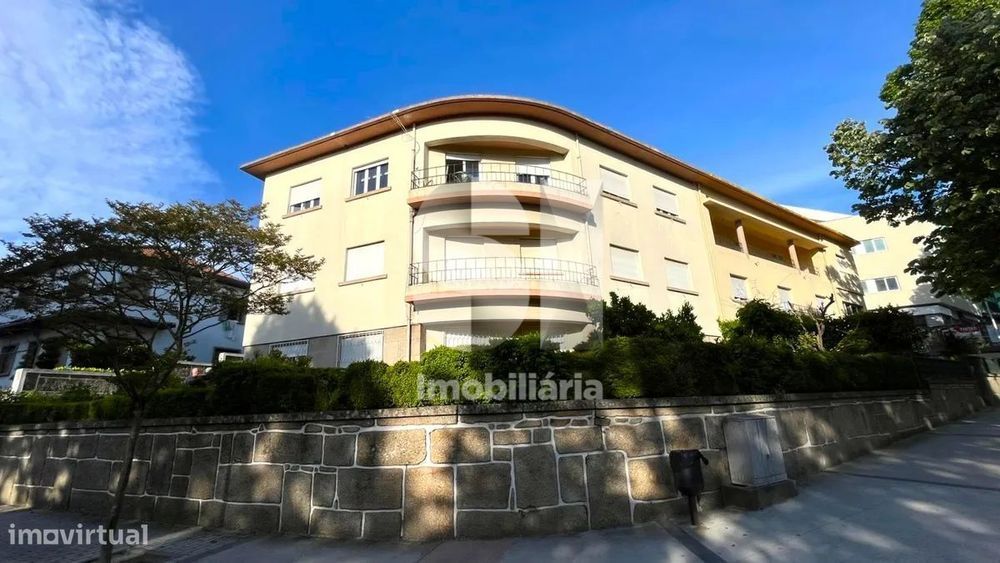 Andar Moradia T4 + 1