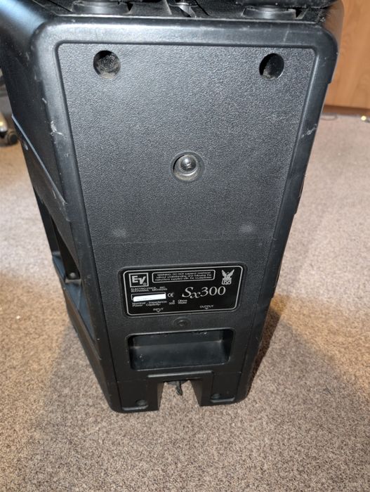 Solidny Zestaw Nagłośnienia Estradowego  QSC/  Electro-Voice /Eminence