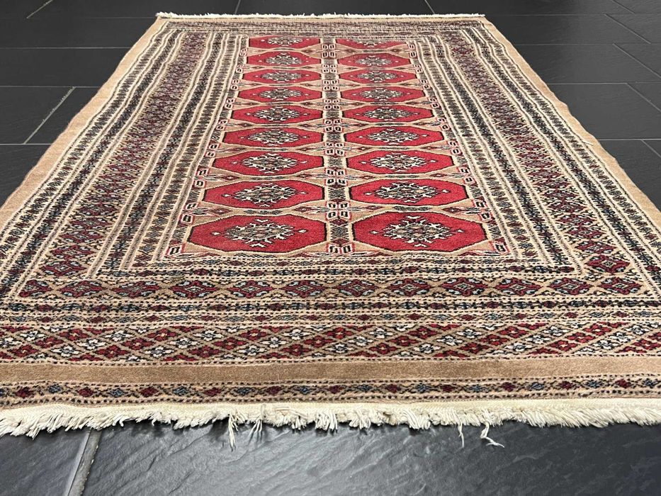 Carpete do Paquistão feita à mão