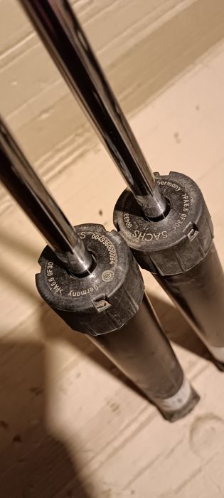 Амортизаторы , рычаги vag