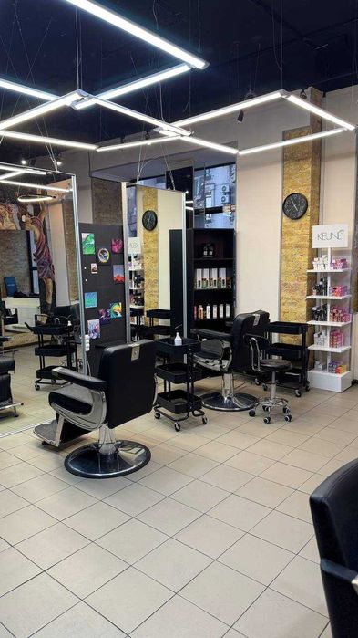 Продам диван IKEA, крісла, камери схову (локери)