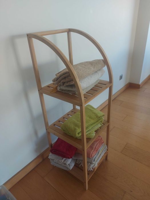Prateleira de bambu arqueada com 3 níveis 110,5x37x35cm