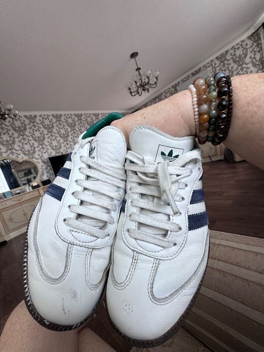 Кросівки унісекс адідас