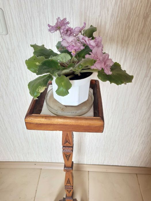 Подставка для цветов ручная работа