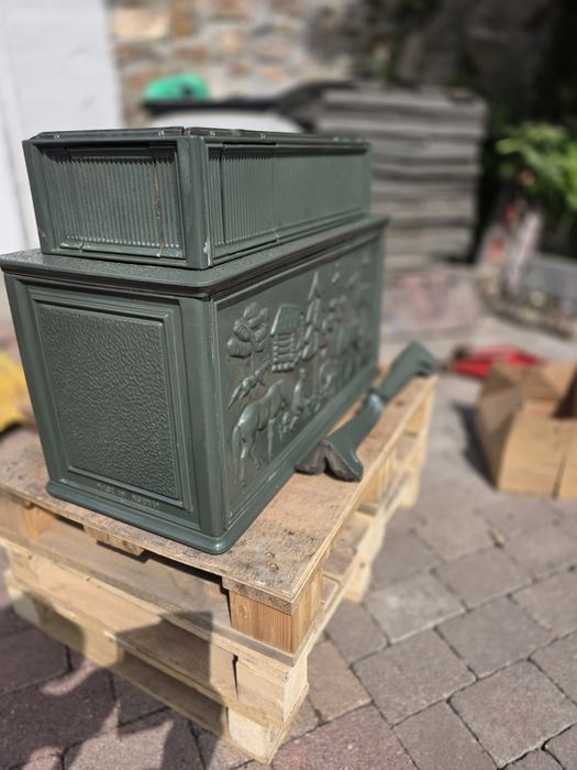 Piekny emaliowany piecyk  Jotul . Długość polan 60 cm