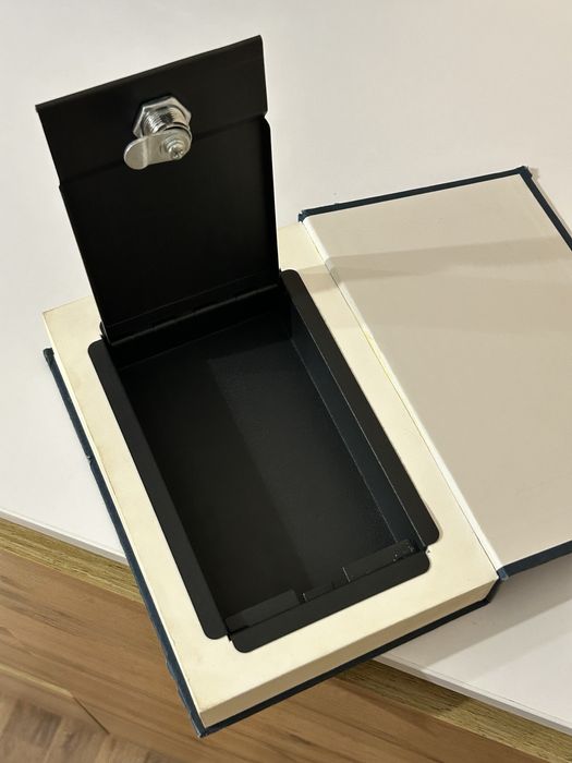 Книга Сейф (English Dictionary)