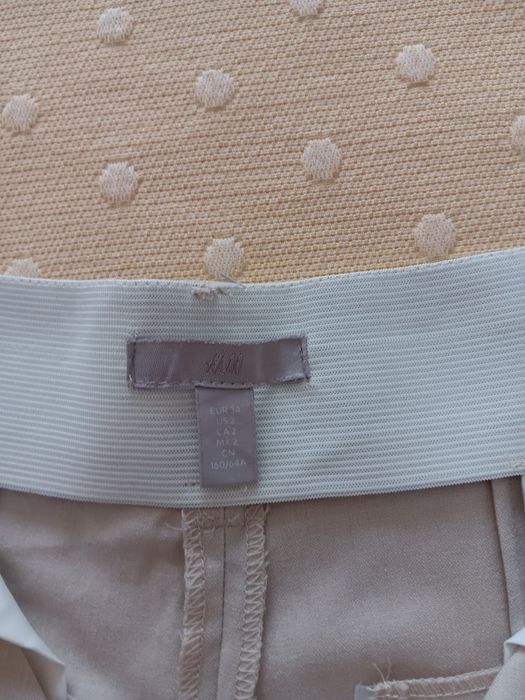 Calças clássicas bege H&M