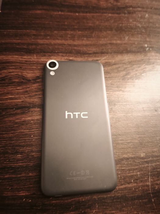 Telefon HTC Desire 820 używany.