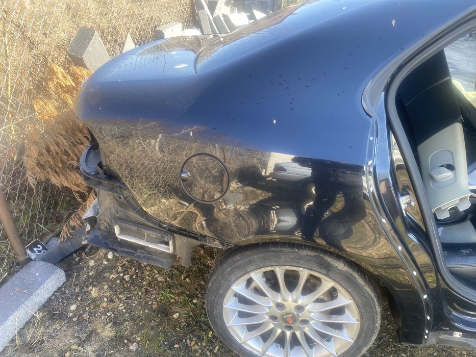 Bkotnik cwiartka prawy tyl saab 93 sedan lift