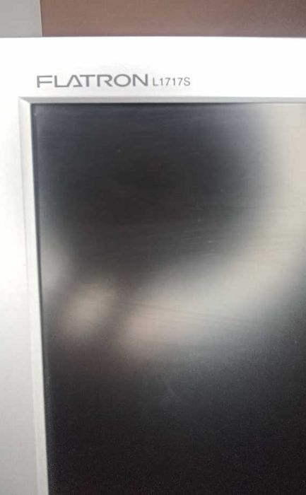 Монітор LG Flatron L1717S-SN