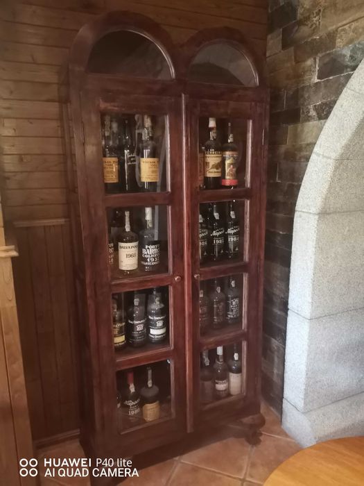 Mobiliario/acessorios  taberna , adega , restaurante ... ( gama alta )