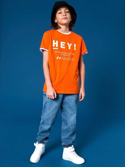 Футболка на 134/140 см для хлопчика помаранчева HEY!