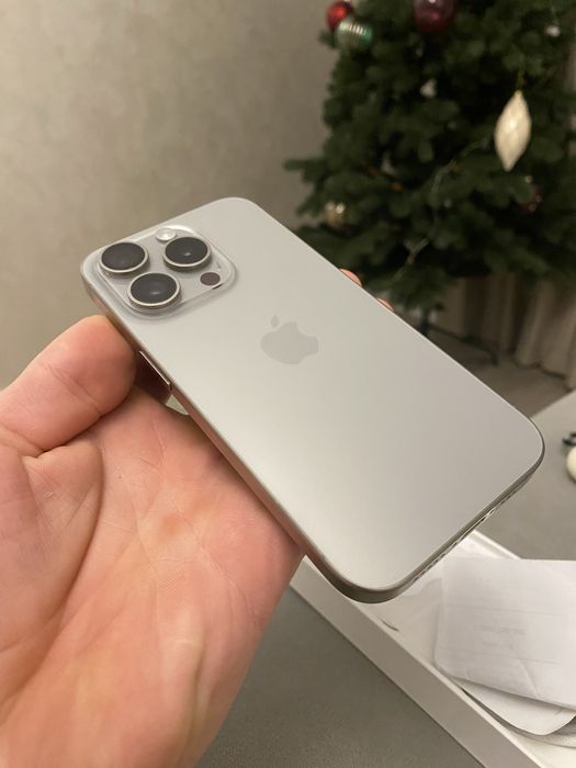 iPhone 15 Pro Natural Titanium 128gb
