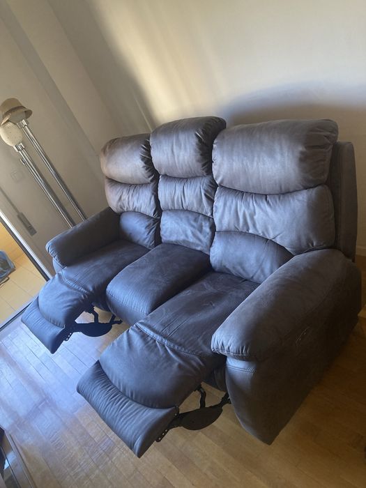 Sofá 3 lugares super confortável e rebatível