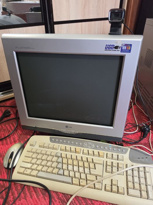 монітор LG Flatron f720p