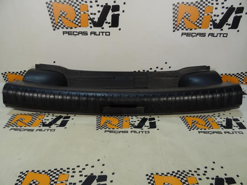Cobertura inferior/ tapete / alcatifa da mala BMW 1 (E87)