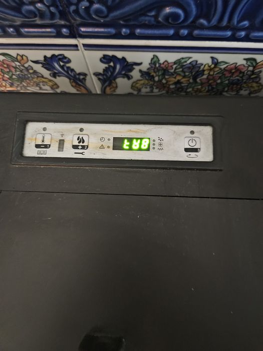 Salamandra a pellets freepoint atrium