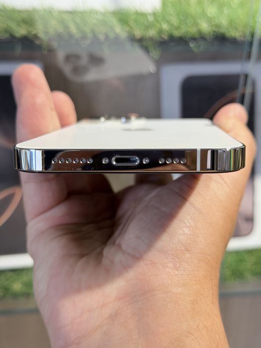 Iphone 13 pro max 256 white