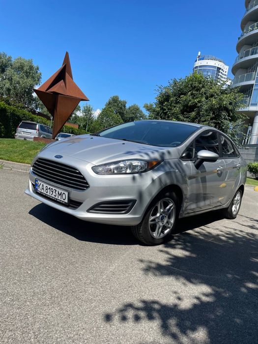 Оренда ford fiesta Подобова та довгострокова
