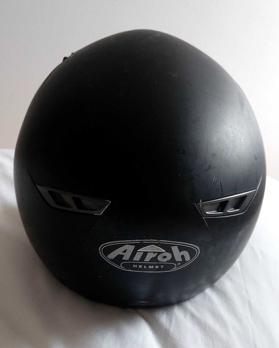 Capacete preto Airoh