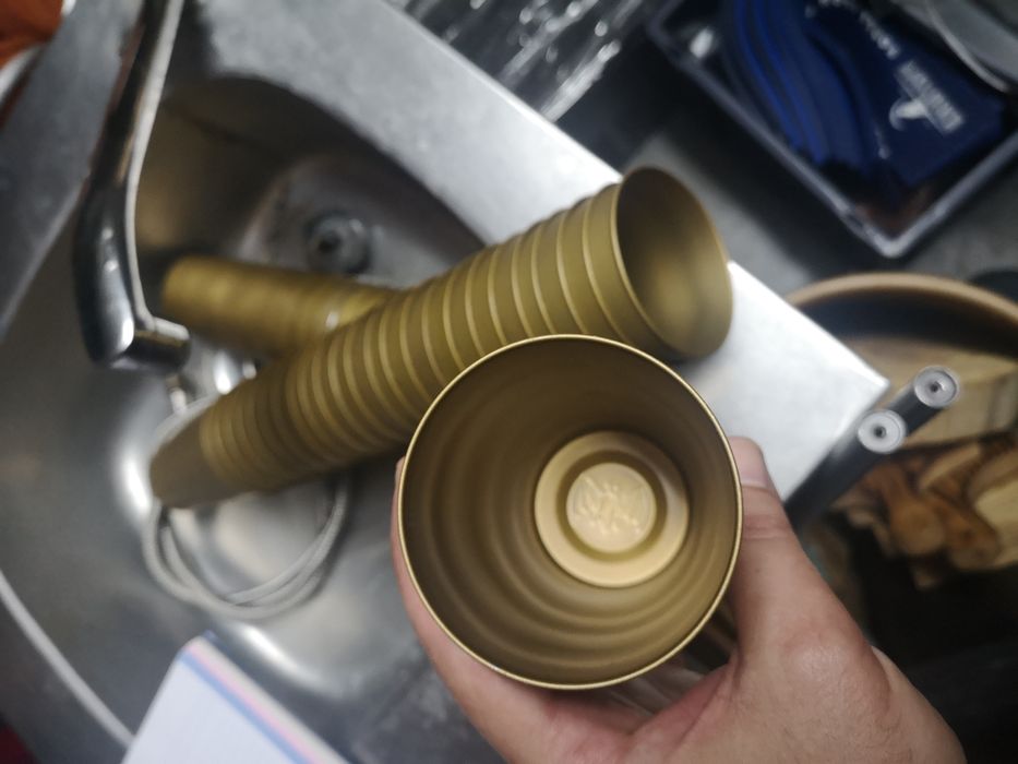 Copos em latão para cocktails