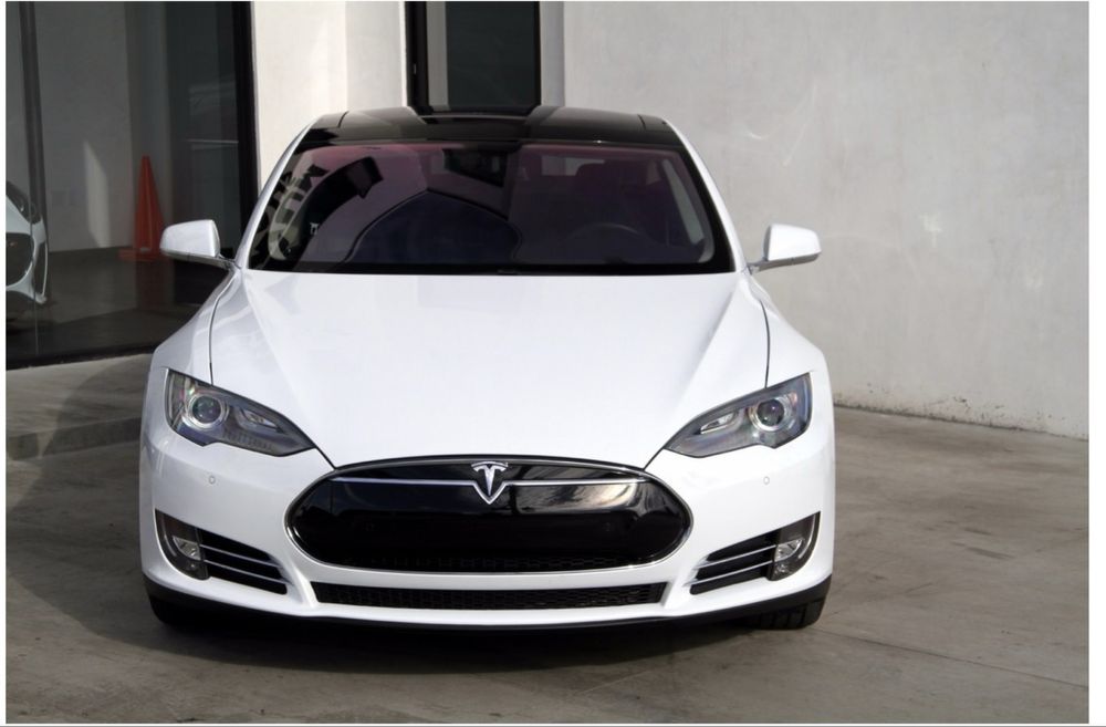 ОРЕНДА TESLA Model S, великий вибір, з доставкою в по Україні
